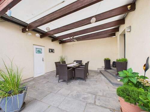 Überdachte Terrasse - 