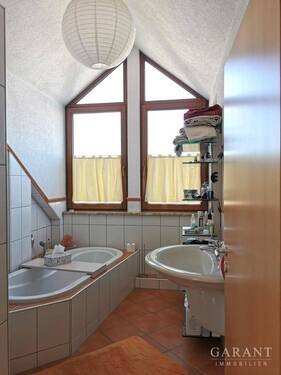 Bad - Einfamilienhaus mit 200,00 m&sup2; in Zimmern ob Rottweil zum Kaufen