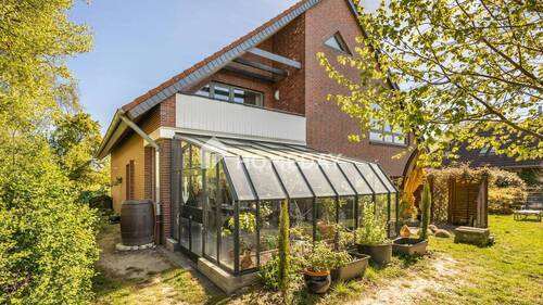 Außenansicht 1 - 7 Zimmer Einfamilienhaus zum Kaufen in Wilhelmshaven