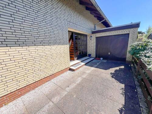 Eingang + Garage - 