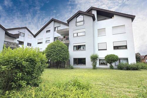 Hausansicht - 3 ½-Zimmer-Wohnung mit Südbalkon und 2 TG-Stellplätzen in Heilbronn-Sontheim