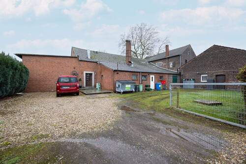 Eingang Wirtswohnung - 
