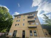 Hausansicht - Schöne und moderne 2-Raum Wohnung mit Badewanne in Johannstadt !!! - 