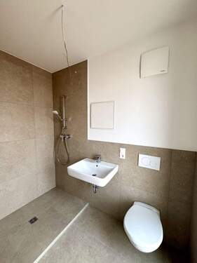 Badezimmer - 2 Zimmer Etagenwohnung in Kaiserslautern