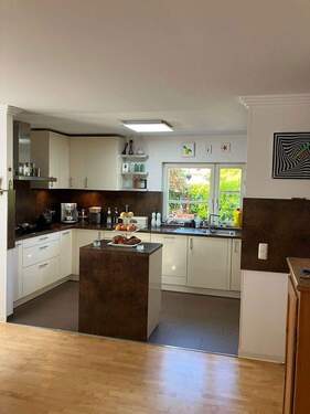 EG offene moderne Küche - 