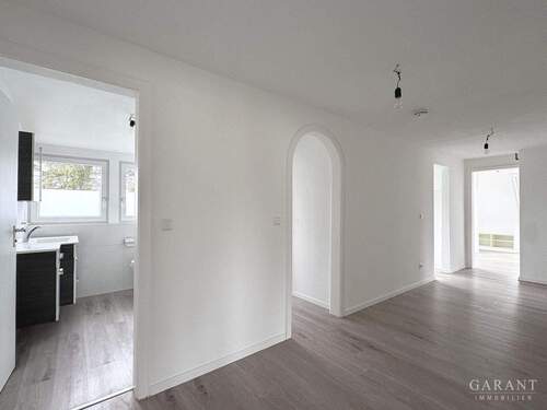 20260202 123900059 iOS - Moderne Dachgeschoss-Wohnung in guter Wohnlage!