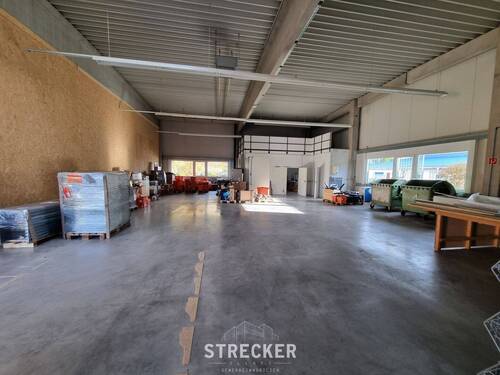 Innenansicht - Halle in Ettlingen zur Miete