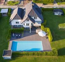 ==Ein Haus der Extraklasse mit Pool und zusätzlichem Bauland!== - Lage