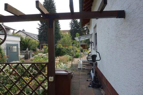 Kellerabgang, Garagentür - 