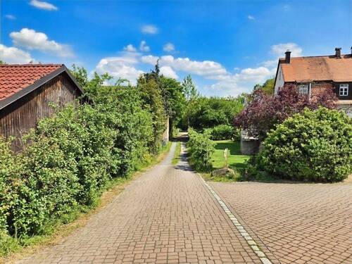 Privater Weg zum Grundstück - 