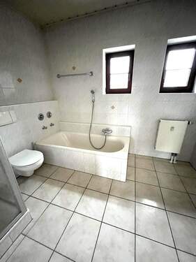 Badezimmer b.jpg - 