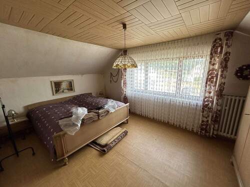 Schlafzimmer DG - 