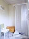 Badezimmer mit Dusche EG - 