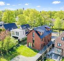 Modernes Wohnen mit Energieeffizienz und Garten in begehrter Lage von Volksdorf - Hamburg