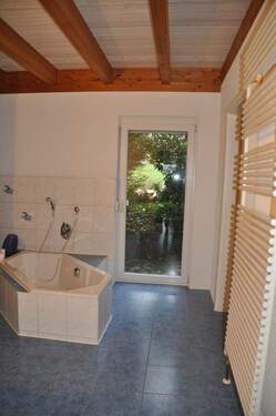 Bad im EG - Einfamilienhaus mit 137,70 m&sup2; in Laupertshausen zum Kaufen