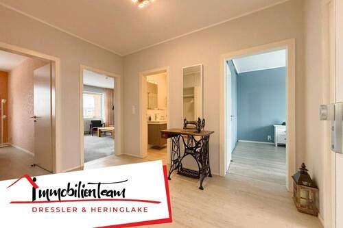 Titelbild - Stilvoll renoviert: 3 Zimmer mit zusätzlichem Hobbyraum, TG-Stellplatz & Keller in Hamburg Niendorf