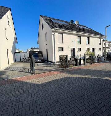 Bild 1 - Doppelhaushälfte Blumenviertel Berlin-Rudow