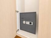 Safe - 