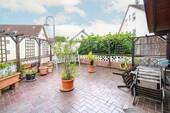 Dachterrasse - 8 Zimmer Einfamilienhaus zum Kaufen in Ober-Mörlen