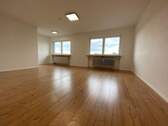 Wohnzimmer - 4 Zimmer Etagenwohnung zur Miete in Meeder