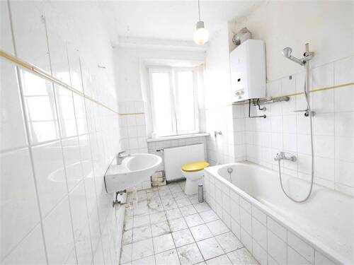 Badezimmer mit Tageslicht - 