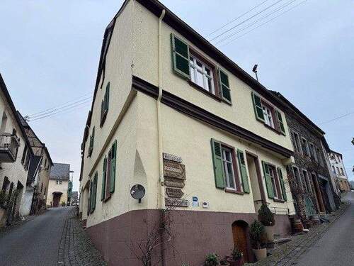 Straßenansicht - 7 Zimmer Einfamilienhaus zum Kaufen in Enkirch