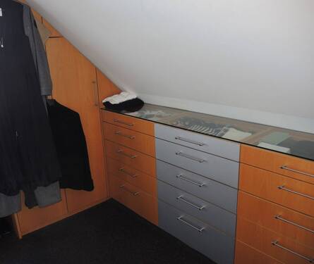 Ankleide mit Sideboard - 