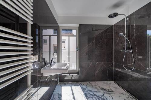 Badezimmer II OG - W1 - 