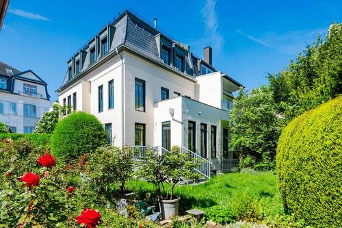 Außenansicht - 6 Zimmer Einfamilienhaus in Frankfurt am Main