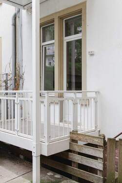 Balkon mit Kellerzugang - 
