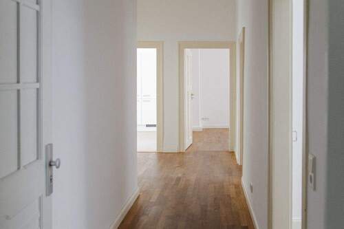 Flur - 3 Zimmer Etagenwohnung zum Kaufen in Karlsruhe