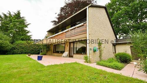 ... mit elektrischer Markise - 