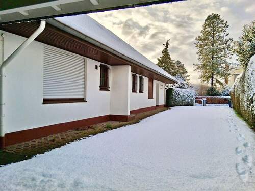 für wirklich große Familie - 8 Zimmer Mehrfamilienhaus, Wohnhaus in Rellingen
