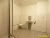 Bad mit Dusche - 2 Zimmer Etagenwohnung in Frankenberg
