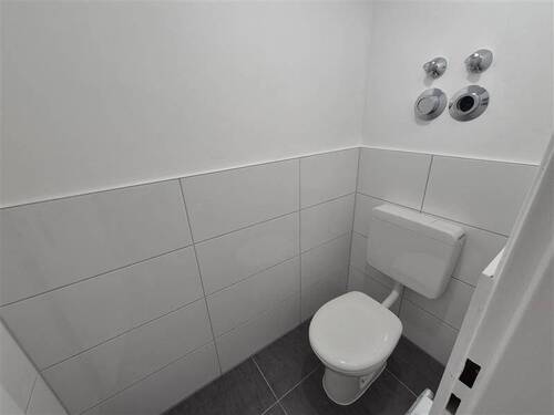 8643c1a3-88e6-4efa-9cab-f04baf8a81bf - 