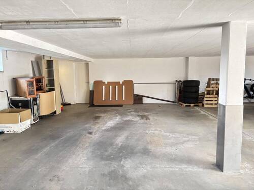 Tiefgaragenstellplatz - 