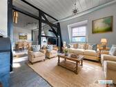 Wohnzimmer-mit-Essbereich / DG - 