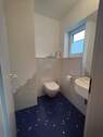 WC Erdgeschoss - 9 Zimmer Einfamilienhaus in Ahorn