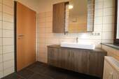 Waschtisch - 2 Zimmer Etagenwohnung in Geesthacht