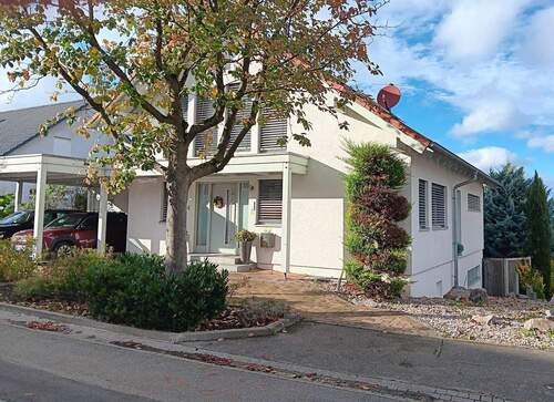 Bild 2 - 4 Zimmer Einfamilienhaus zum Kaufen in Bad Bellingen