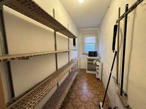 Abstellkammer - 