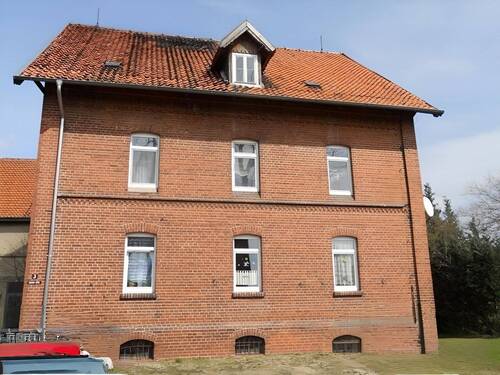 Hofansicht - Mehrfamilienhaus, Wohnhaus mit 220,00 m&sup2; in Pattensen zum Kaufen