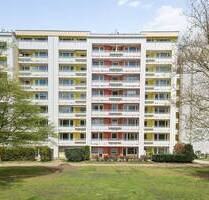München Moosach: Gepflegte 3,5-Zimmer-Wohnung im 7.OG - Loggia mit Alpenblick!