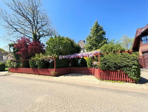 Ansicht von der Straße - 5 Zimmer Einfamilienhaus in Stuhr