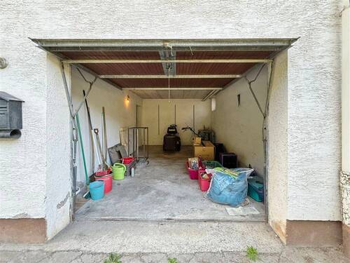 Garage - 