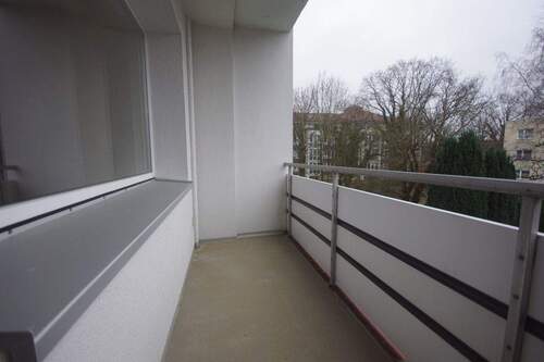 Balkon - 1 Zimmer Etagenwohnung zur Miete in Langen