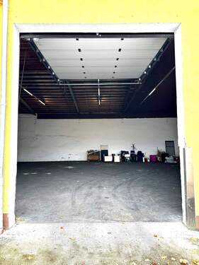 Rolltor - Halle zur Miete in Nürnberg