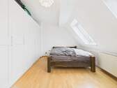 Schlafzimmer - Etagenwohnung mit 91,00 m&sup2; in Hannover zum Kaufen