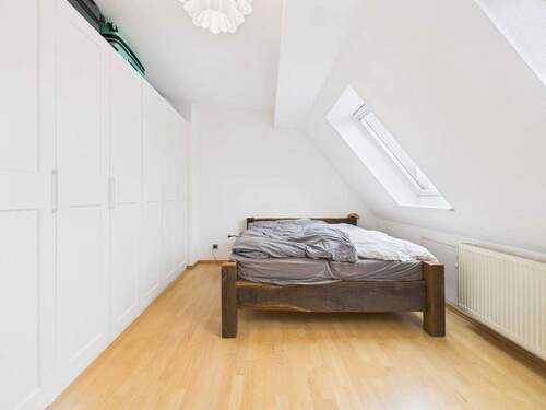 Schlafzimmer - Etagenwohnung mit 91,00 m&sup2; in Hannover zum Kaufen