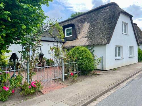 Außenaufnahme - 3 Zimmer Einfamilienhaus zum Kaufen in Süderdeich
